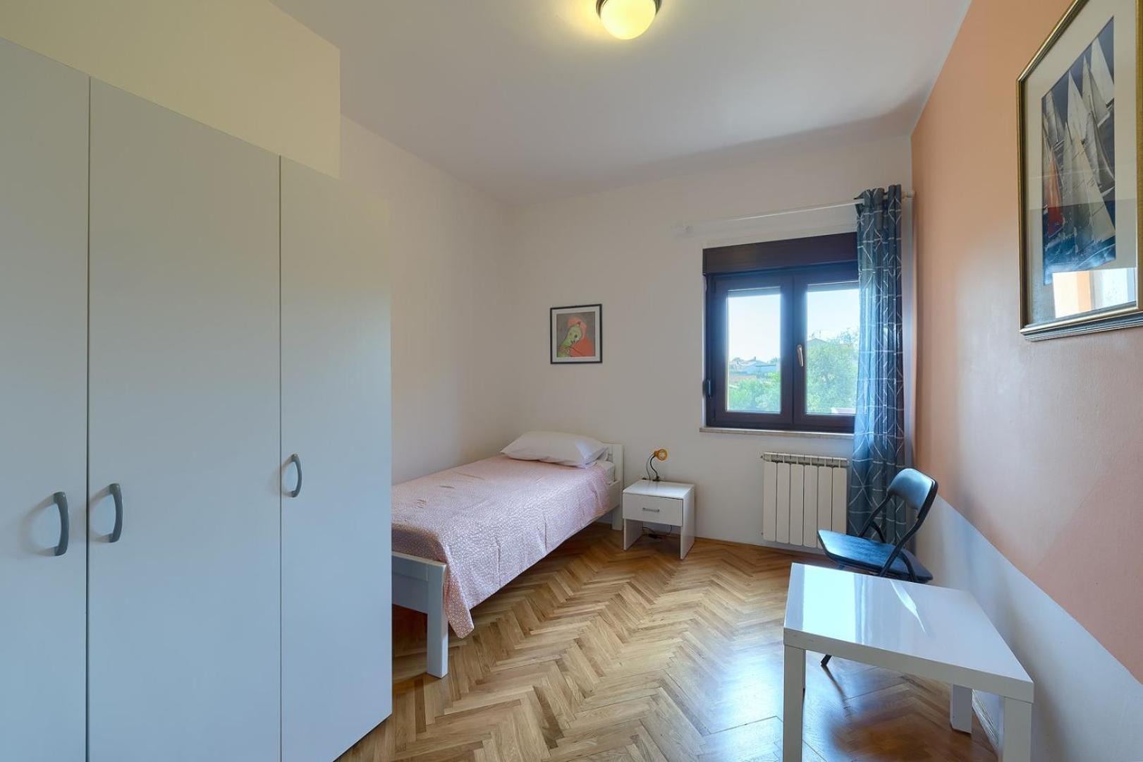 Apartment Viktor Pula Buitenkant foto